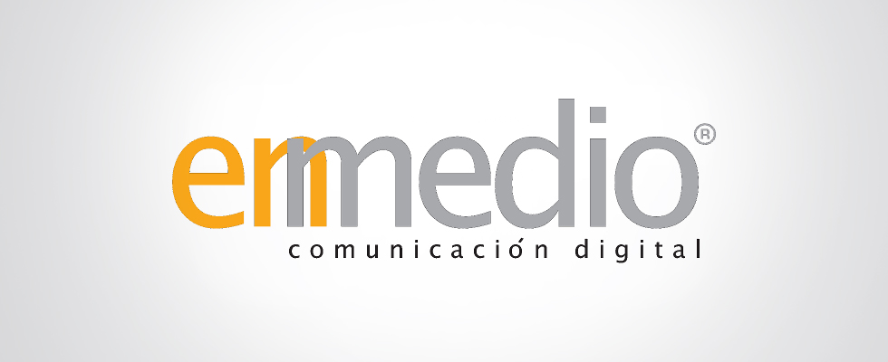 Enmedio logo on a white background.