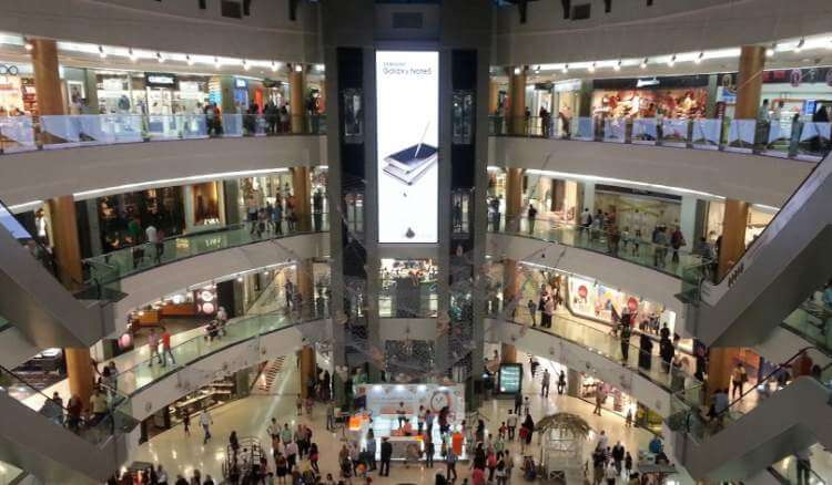 Shows an example of the prominent displays Pikasso runs in mall environments.